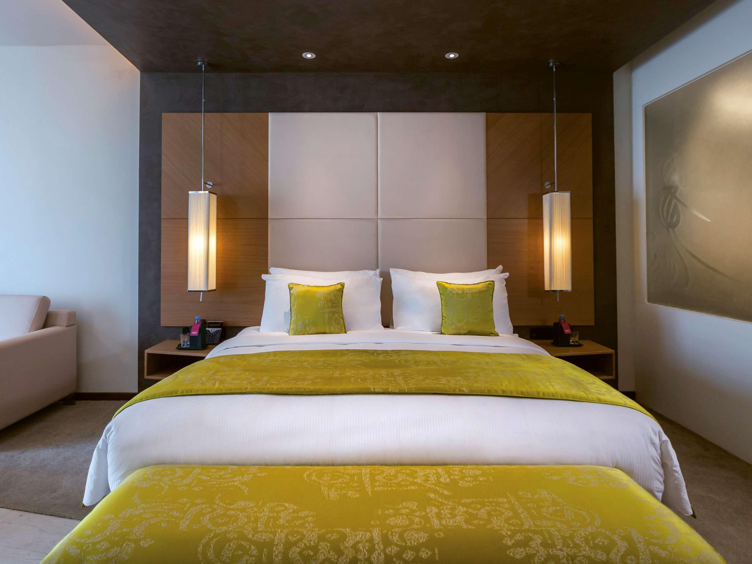 Moevenpick Hotel Du Lac Tunis Exterior foto A bedroom at the hotel