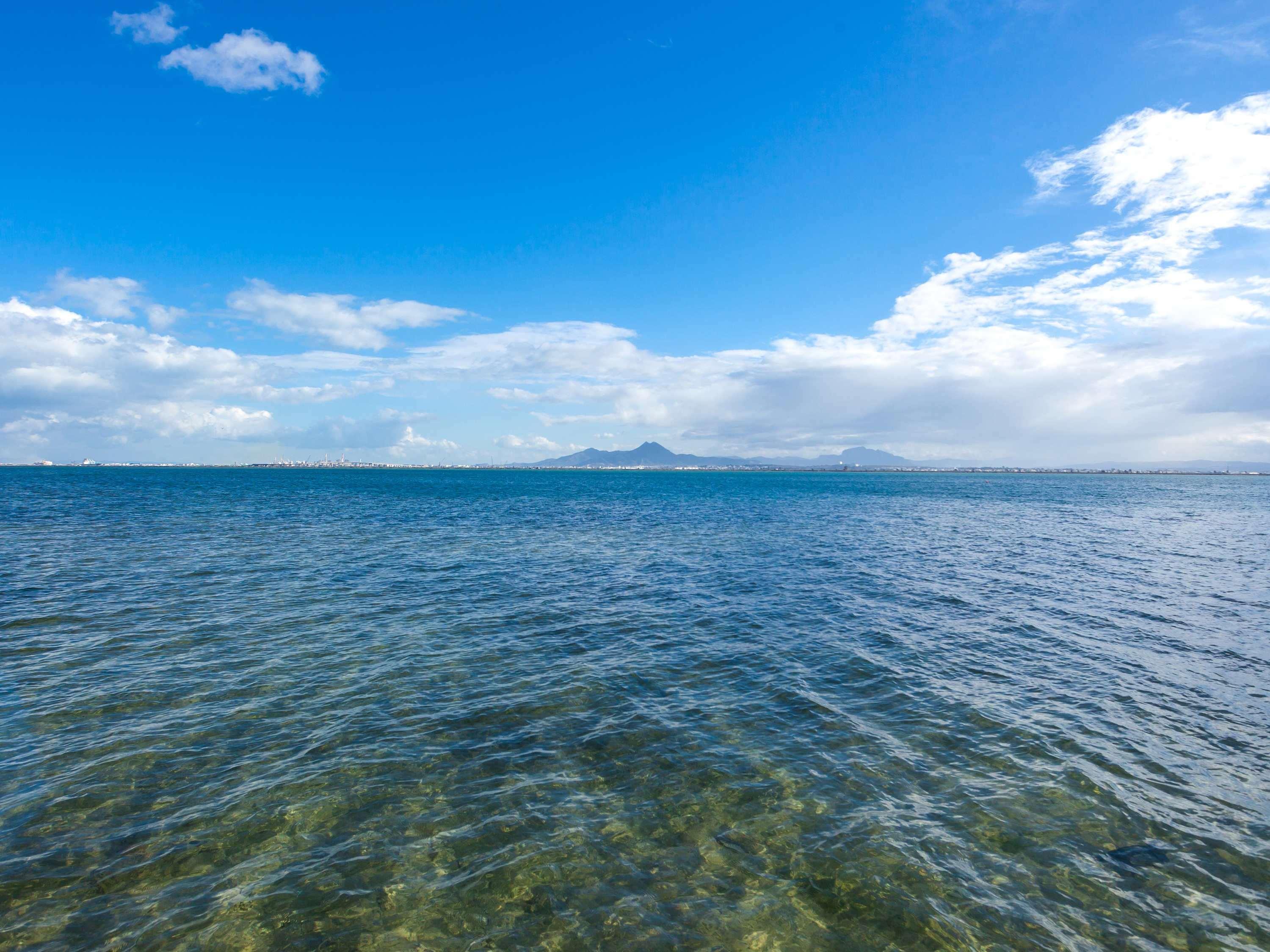 Moevenpick Hotel Du Lac Tunis Exterior foto View of the Gulf of Naples from the shore of Castellammare di Stabia