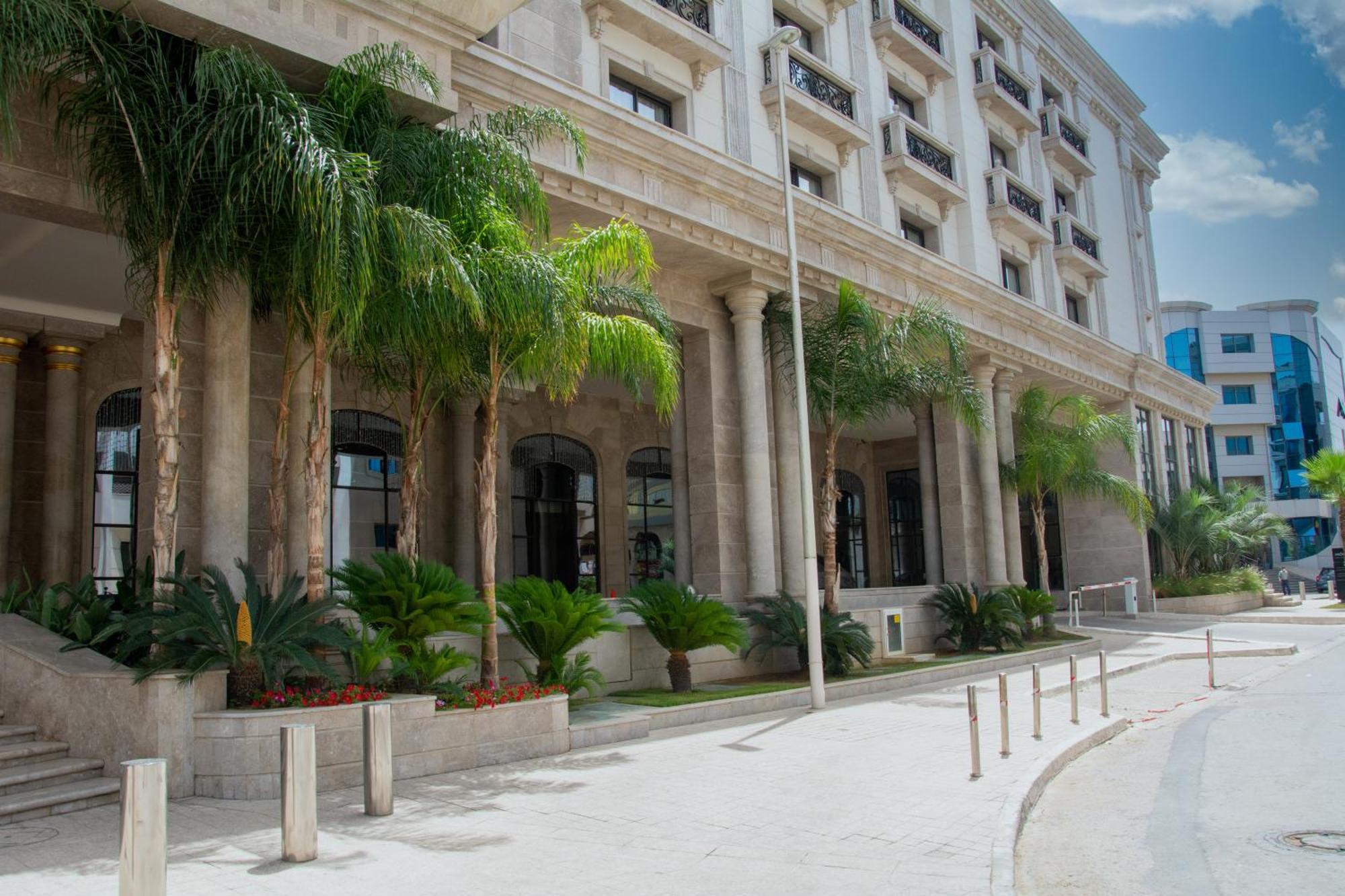 Moevenpick Hotel Du Lac Tunis Exterior foto The University of Electronic Science and Technology of China